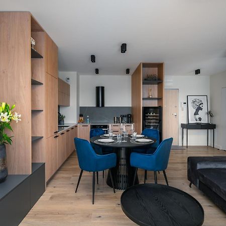 Nice View Apartment, Free Underground Parking, City Square 6 Min Breslavia Exterior foto